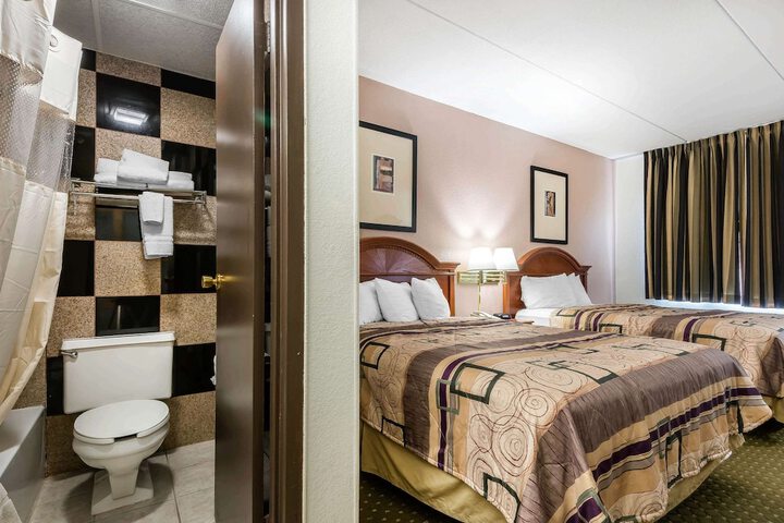 Room 19 of 29