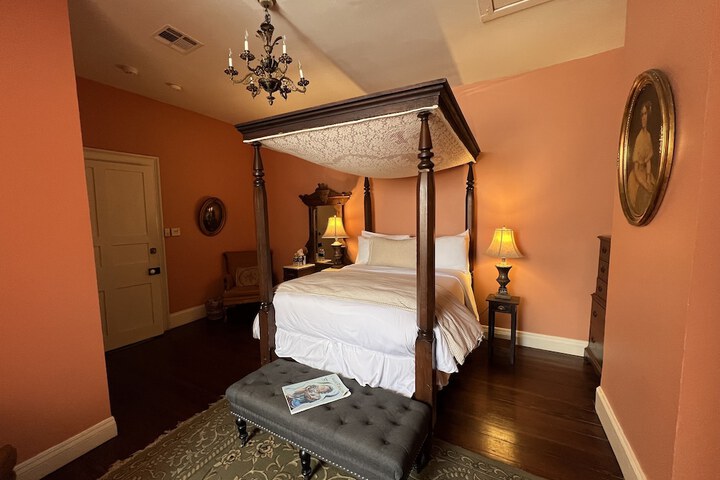 Room 15 of 65