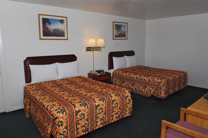 Room 20 of 34