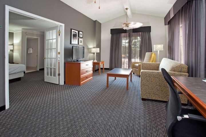 Room 18 of 23