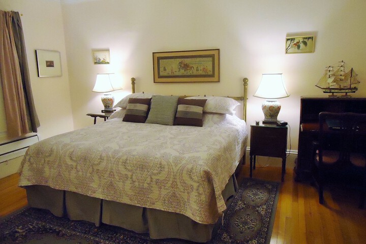 Room 5 of 14