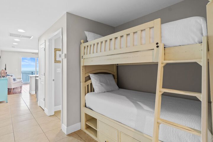 Room 194 of 284