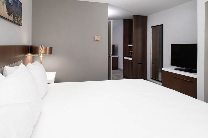 Room 14 of 46