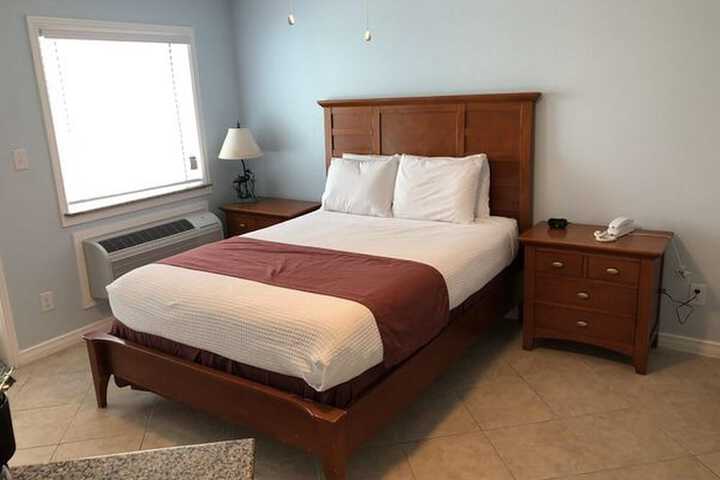 Beachgate CondoSuites and Oceanfront Resort