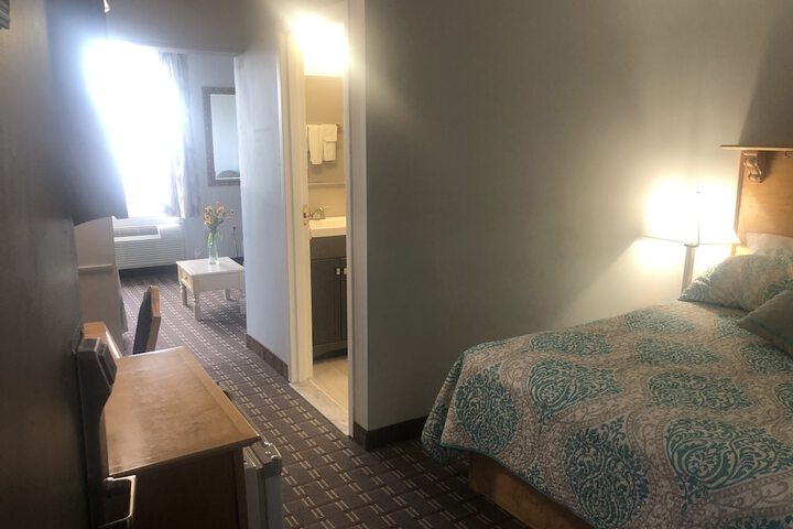 Room 42 of 93