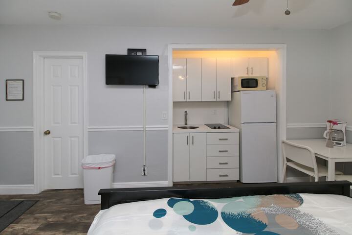 Room 32 of 45