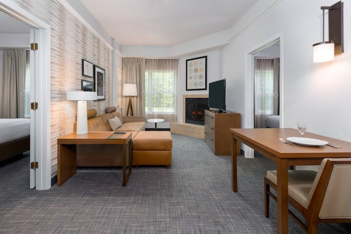 Room 26 of 39