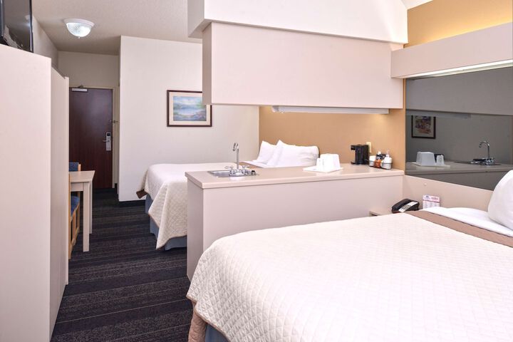 Room 21 of 35