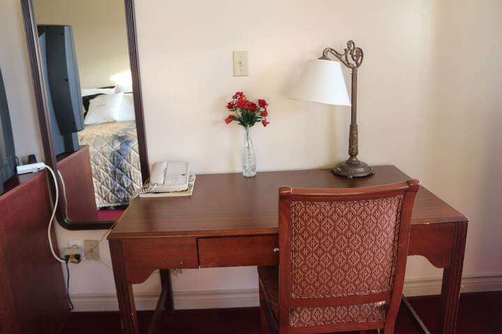 Room 37 of 59