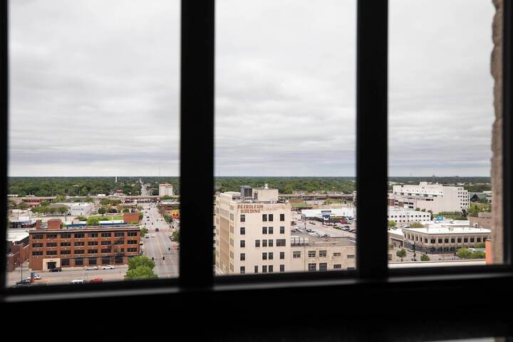 Room 29 of 102