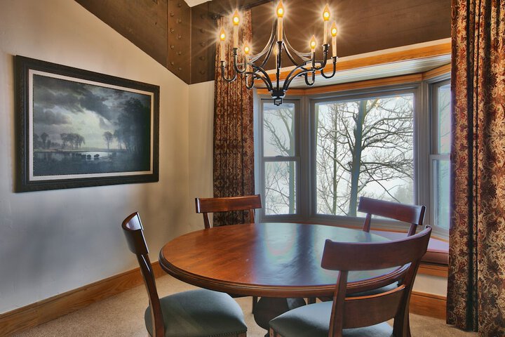 Stein Eriksen Lodge