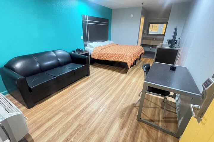 Room 20 of 24