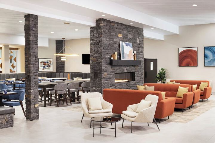 Delta Hotels by Marriott Grande Prairie Airport