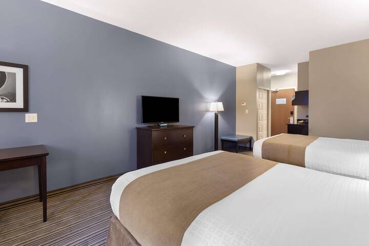 Best Western Plus Fort Saskatchewan Inn & Suites