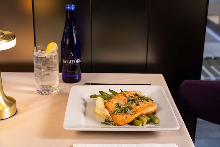 Dining 99 of 127