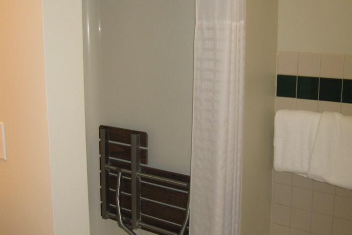 Room 14 of 40