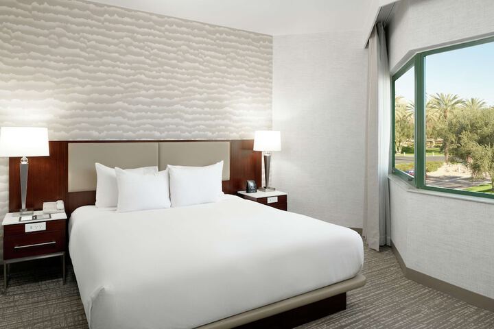 Room 20 of 53