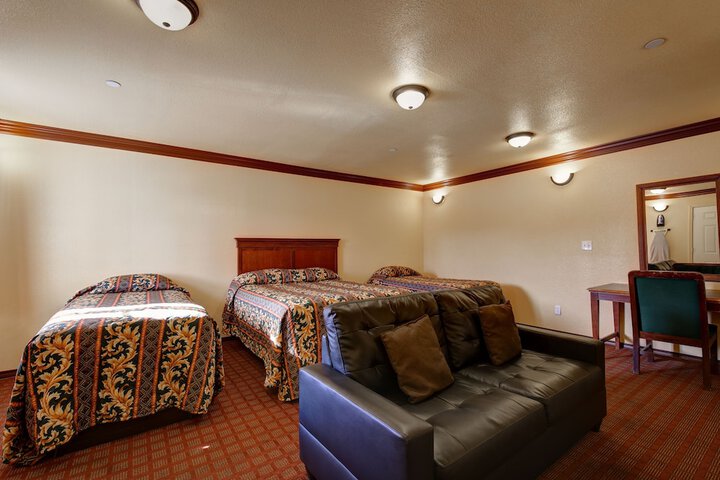 Room 13 of 43