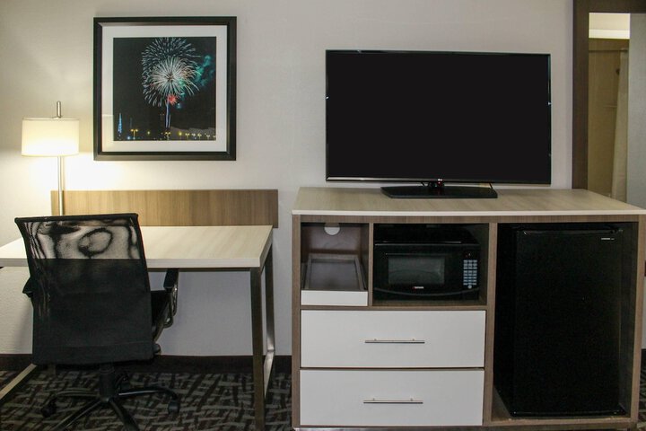 Quality Inn Athens I-65 / Huntsville Area West