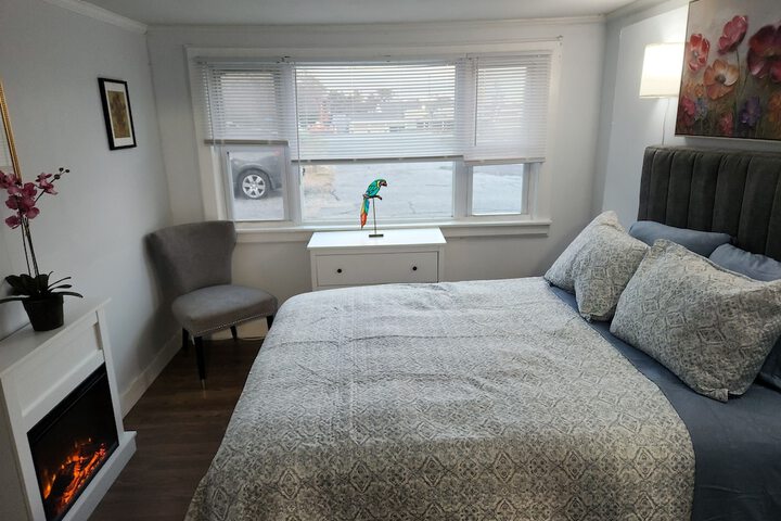 Jonathan Edwards Motel