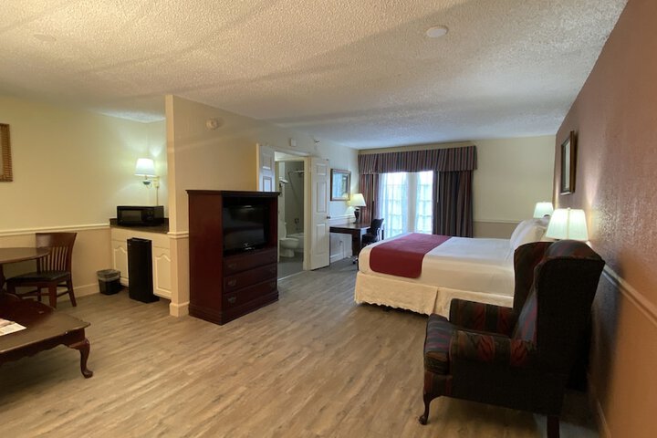 Room 6 of 7