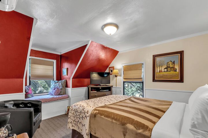 Room 161 of 256