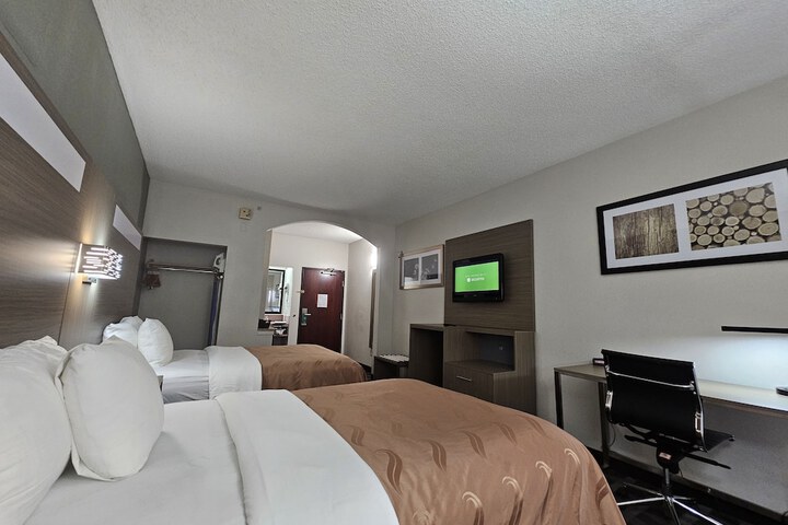 Room 26 of 64
