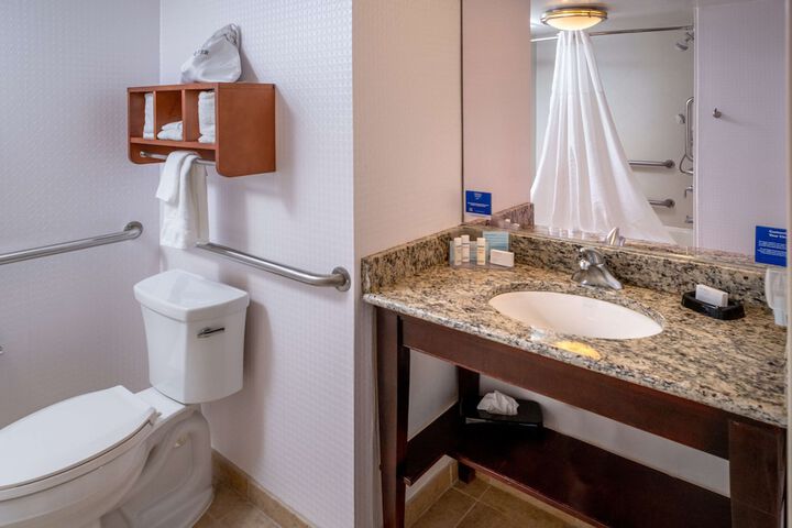 Hampton Inn Charleston-Downtown