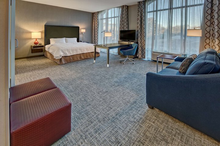 Room 15 of 38