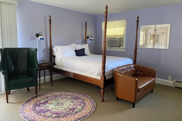 Room 70 of 107
