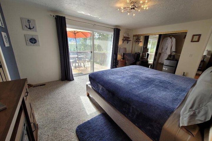 Room 42 of 59