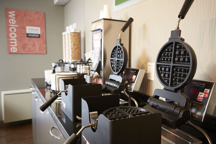 Breakfast/Coffee Service 23 of 27