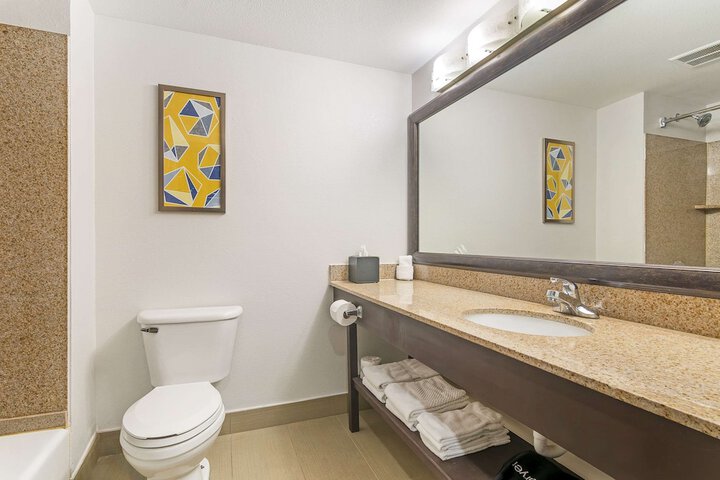 Comfort Inn Near Six Flags St. Louis
