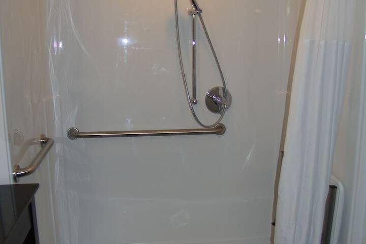 Room 20 of 32