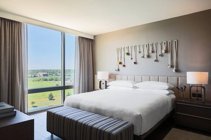 Room 17 of 70