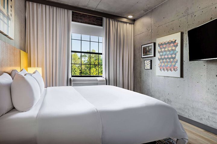 The Loom Hotel Tapestry Collection by Hilton
