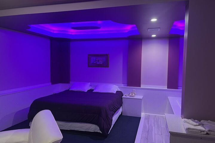 Room 12 of 50