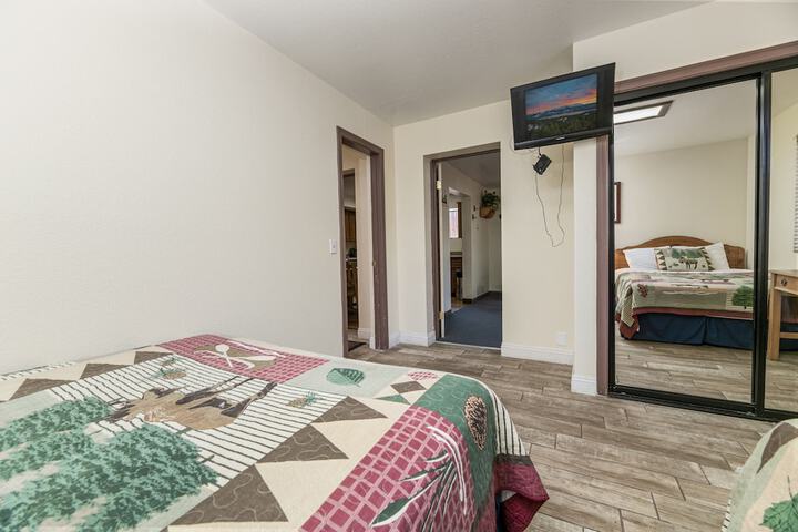 Room 108 of 141