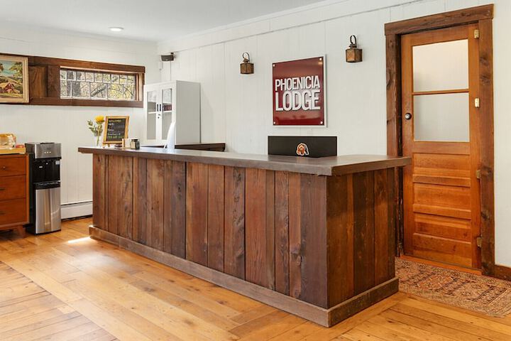 Phoenicia Lodge