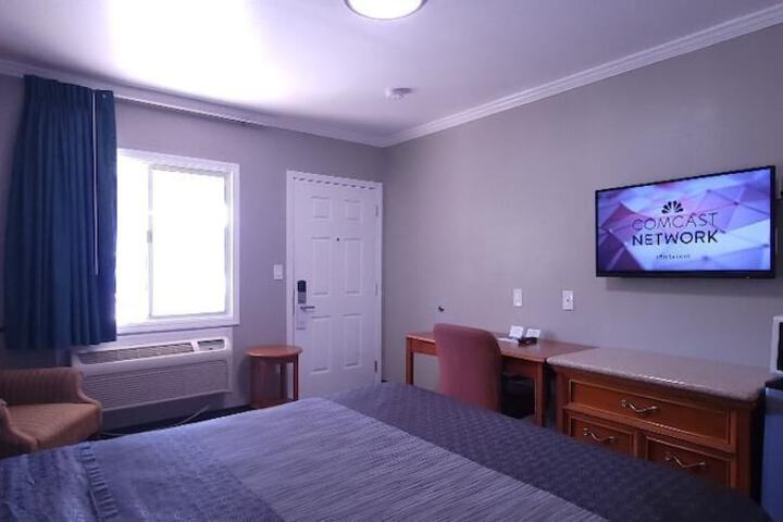Room 16 of 59
