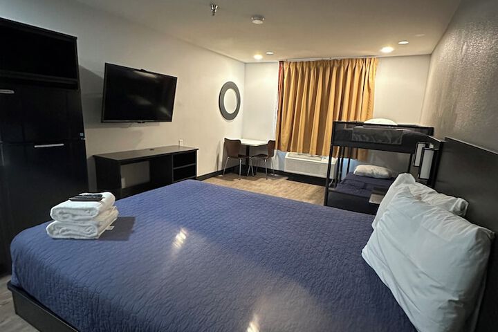 Room 38 of 47