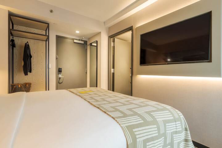 Room 56 of 94