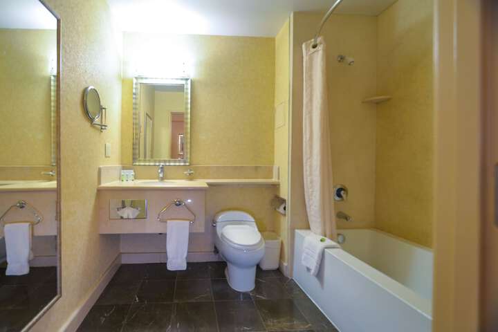 Room 20 of 38
