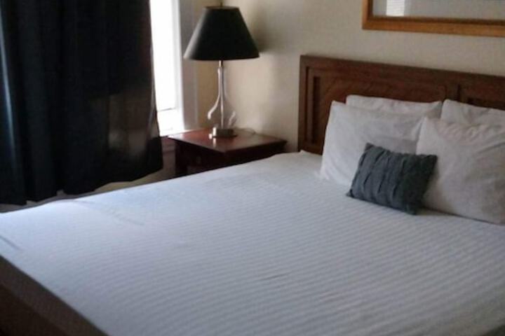 McLure Inn and Suites
