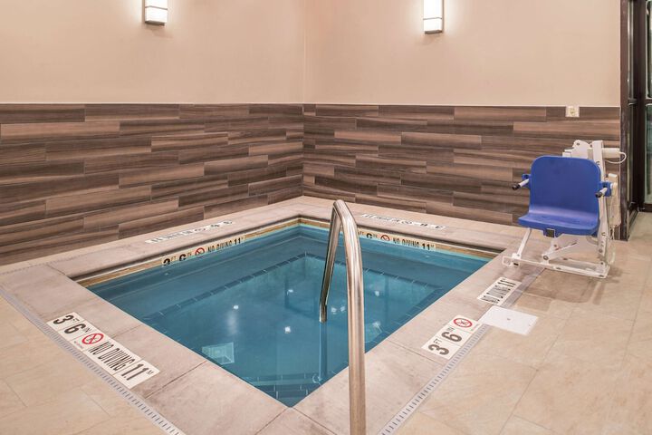 Doubletree by Hilton Lafayette East IN