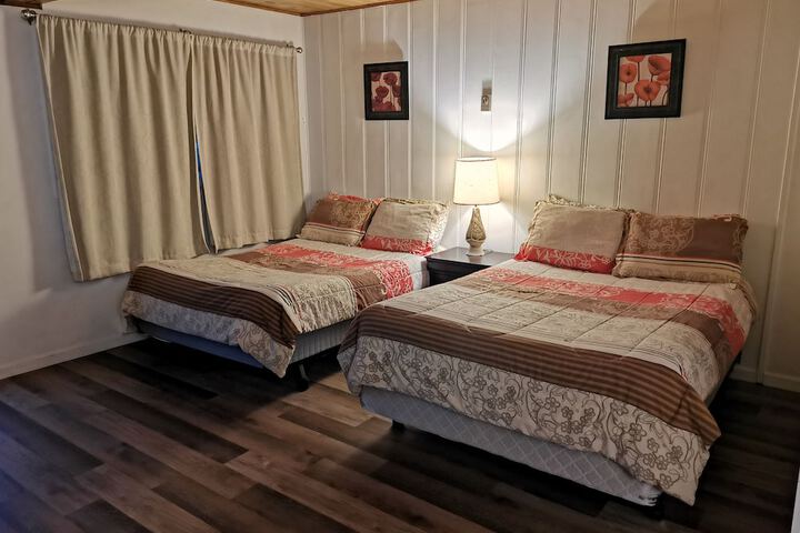 Cedars Motel