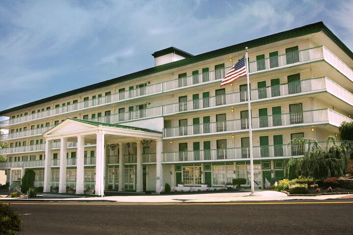 Hotel 7 of 38