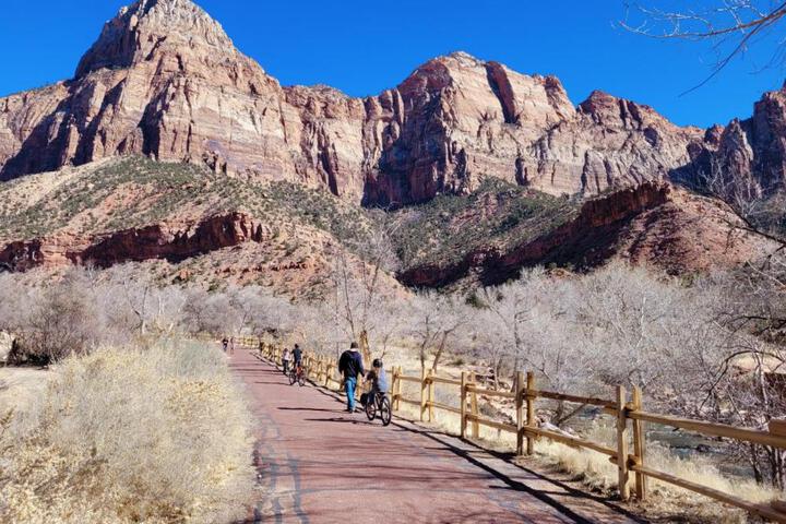 East Zion Trails Retreat-Hot tub Resort Amenities, Exceptional