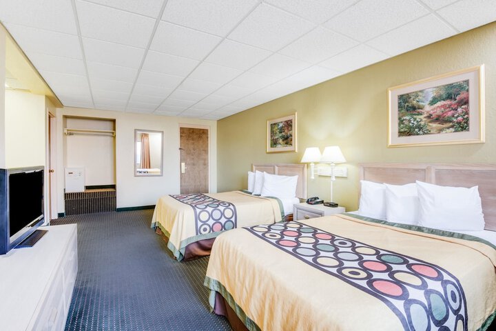 Room 15 of 20