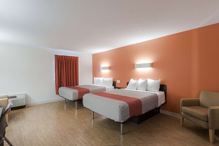 Motel 6 Brandon MB